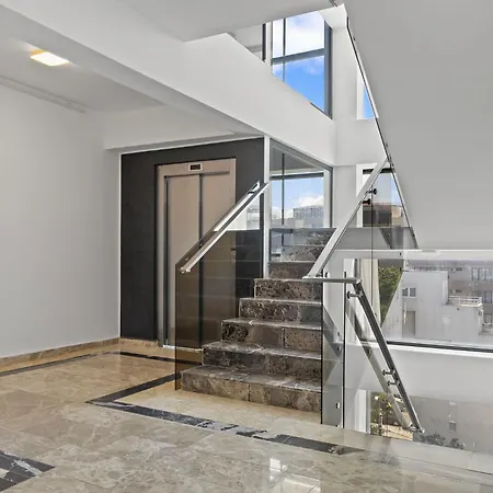 Sophia Luxury 2 Bedroom Apartament