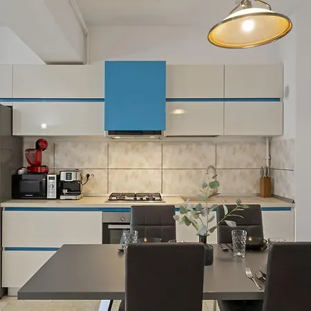 Sophia Luxury 2 Bedroom Mamaia