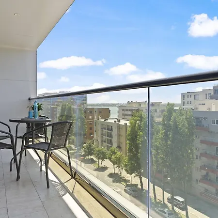 Sophia Luxury 2 Bedroom * Mamaia