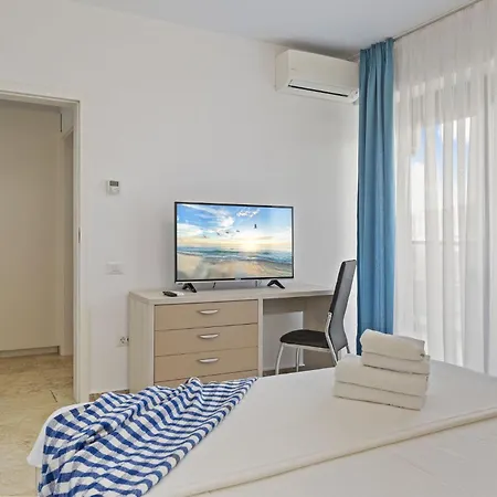 Apartment Sophia Luxury 2 Bedroom *