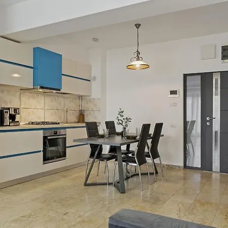 Apartment Sophia Luxury 2 Bedroom